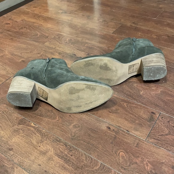 Aldo Suede Ankle Boots - Picture 4 of 4